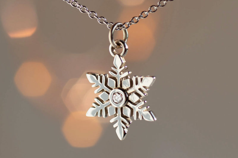 Snowflake Necklace, Gold