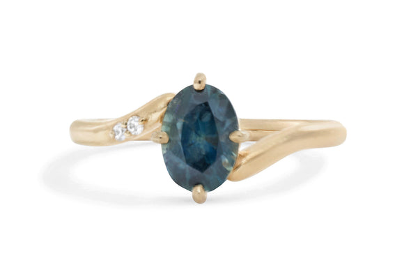 Flow Sapphire Ring, Gold