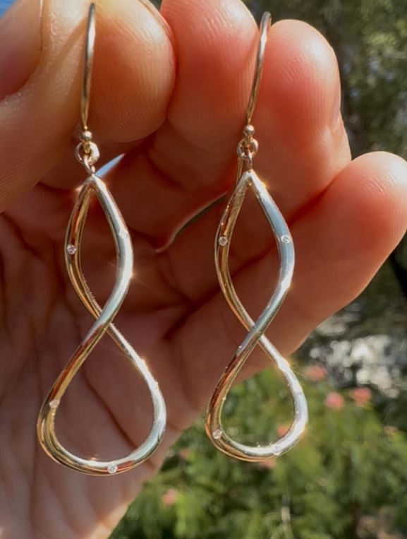 Sway Twist Earrings, Gold