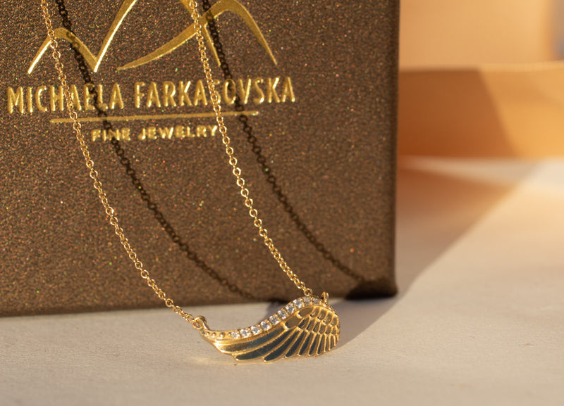 Soar Wing Diamond necklace, Gold